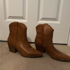 Women's Twyla Western Boot- Universal Thread